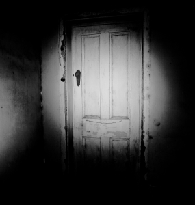 spooky-door
